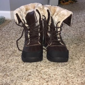 Brown, fuzzy lace-up winter boots